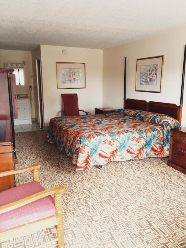 Red Carpet Inn Kissimmee image 17